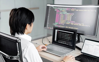吴忠 api php源码,下载的php源码怎么运行呢？